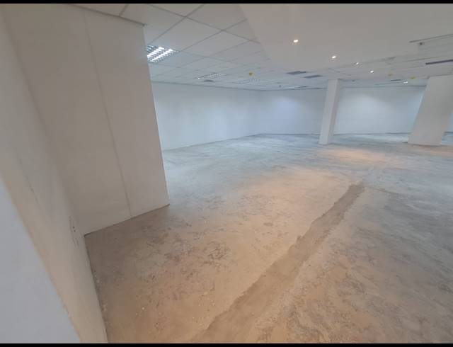 247M² BUSINESS CENTRE TO LET IN SUNNINGDALE